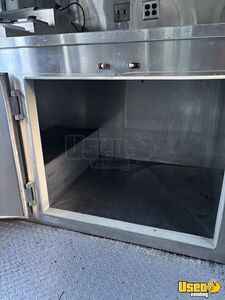1991 P30 Ice Cream Truck Ice Cream Truck Interior Lighting Louisiana Gas Engine for Sale