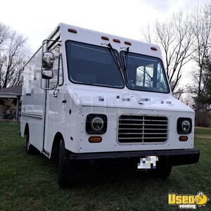 1991 P30 Ice Cream Truck Ice Cream Truck Spare Tire Missouri Diesel Engine for Sale