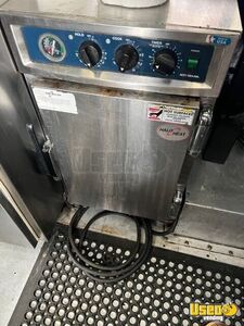 1991 P30 Kitchen Food Truck All-purpose Food Truck Oven Pennsylvania Gas Engine for Sale