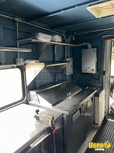 1991 P30 Kitchen Food Truck All-purpose Food Truck Shore Power Cord Pennsylvania Gas Engine for Sale