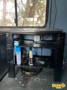 1991 P30 Kitchen Food Truck All-purpose Food Truck Steam Table Pennsylvania Gas Engine for Sale