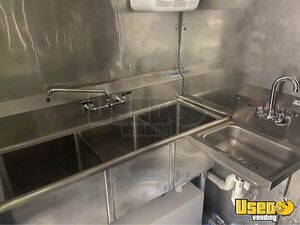 1991 P30 Kitchen Food Truck All-purpose Food Truck Transmission - Automatic Texas Gas Engine for Sale