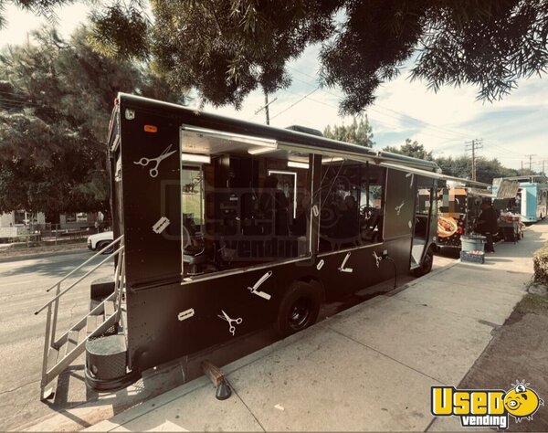1991 P30 Mobile Hair & Nail Salon Truck California Gas Engine for Sale