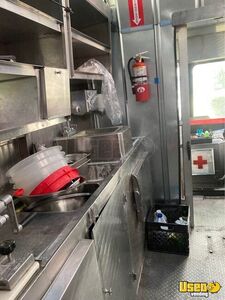 1991 P30 Step Van All-purpose Food Truck All-purpose Food Truck Fire Extinguisher Texas Gas Engine for Sale