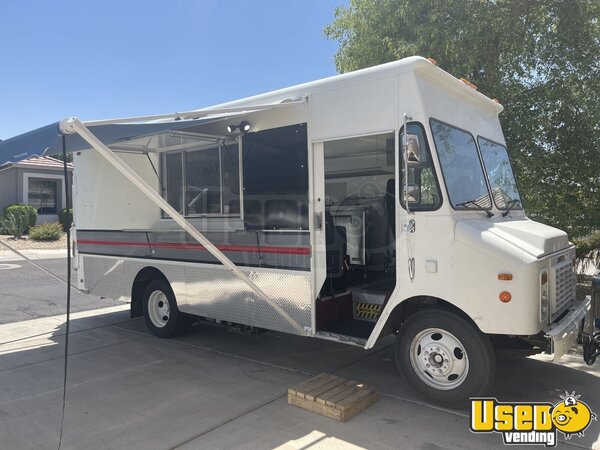 1991 P30 Step Van Kitchen Food Truck All-purpose Food Truck Arizona Gas Engine for Sale