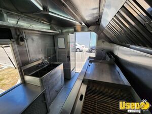 1991 P30 Step Van Kitchen Food Truck All-purpose Food Truck Cabinets Florida Gas Engine for Sale
