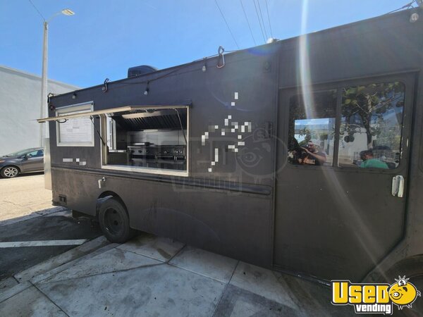 1991 P30 Step Van Kitchen Food Truck All-purpose Food Truck Florida Gas Engine for Sale