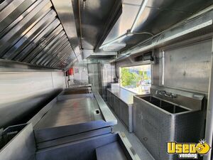 1991 P30 Step Van Kitchen Food Truck All-purpose Food Truck Insulated Walls Florida Gas Engine for Sale