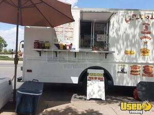 1991 P30 Step Van Kitchen Food Truck All-purpose Food Truck Insulated Walls New York Gas Engine for Sale
