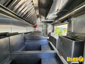 1991 P30 Step Van Kitchen Food Truck All-purpose Food Truck Stainless Steel Wall Covers Florida Gas Engine for Sale