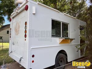 1991 Workhorse Step Van Kitchen Food Truck All-purpose Food Truck Concession Window Arizona Diesel Engine for Sale