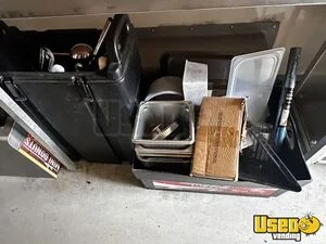 1992 1992fiberglass (3 Window) Concessions Trailer Beverage - Coffee Trailer 19 Minnesota for Sale