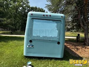 1992 1992fiberglass (3 Window) Concessions Trailer Beverage - Coffee Trailer Floor Drains Minnesota for Sale