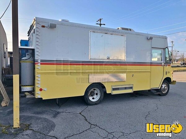 1992 Grumman Step Van Kitchen Food Truck All-purpose Food Truck Tennessee Gas Engine for Sale