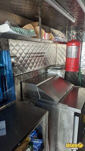 1992 Kitchen Food Truck All-purpose Food Truck Refrigerator Texas Gas Engine for Sale