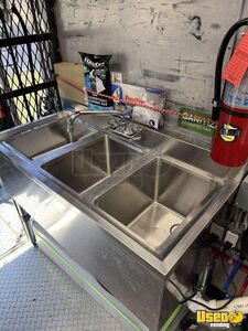 1992 P-30 All-purpose Food Truck 37 Michigan Gas Engine for Sale