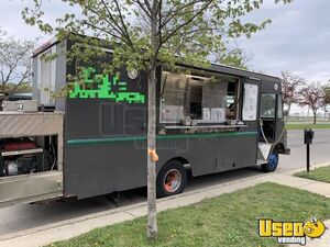 1992 P-30 All-purpose Food Truck Awning Michigan Gas Engine for Sale