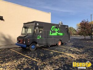 1992 P-30 All-purpose Food Truck Concession Window Michigan Gas Engine for Sale