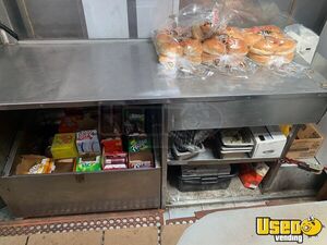 1992 P-30 All-purpose Food Truck Flatgrill Michigan Gas Engine for Sale