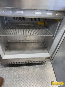 1992 P-30 All-purpose Food Truck Fresh Water Tank Michigan Gas Engine for Sale