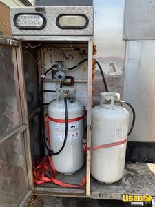 1992 P-30 All-purpose Food Truck Pro Fire Suppression System Michigan Gas Engine for Sale