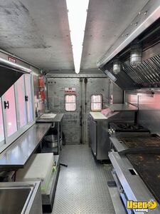 1992 P-30 All-purpose Food Truck Shore Power Cord Michigan Gas Engine for Sale