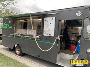 1992 P-30 All-purpose Food Truck Stainless Steel Wall Covers Michigan Gas Engine for Sale