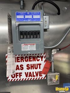 1992 P-30 All-purpose Food Truck Transmission - Automatic Michigan Gas Engine for Sale