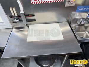 1992 P-30 All-purpose Food Truck Water Tank Michigan Gas Engine for Sale