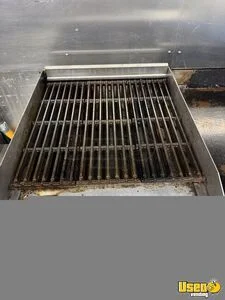 1992 P-30 All-purpose Food Truck Work Table Michigan Gas Engine for Sale