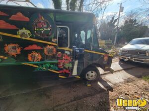 1992 P30 All-purpose Food Truck Concession Window Maryland Gas Engine for Sale