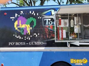 1992 P30 All-purpose Food Truck Concession Window Virginia for Sale
