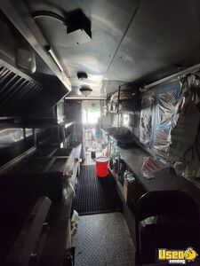 1992 P30 All-purpose Food Truck Reach-in Upright Cooler Maryland Gas Engine for Sale