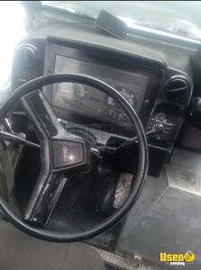 1992 P30 All-purpose Food Truck Stainless Steel Wall Covers Ohio Diesel Engine for Sale