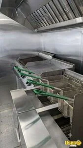 1992 P30 All-purpose Food Truck Stainless Steel Wall Covers Ontario for Sale