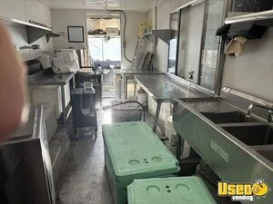 1992 P30 Coffee & Beverage Truck Insulated Walls Utah Diesel Engine for Sale