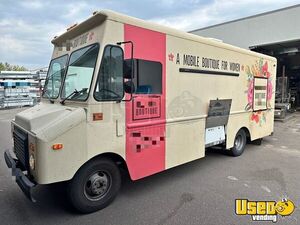 1992 P30 Mobile Boutique Truck Mobile Boutique Air Conditioning Minnesota Gas Engine for Sale