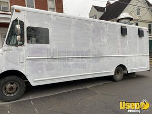 1992 P30 Step Van Food Truck All-purpose Food Truck Stainless Steel Wall Covers New York Diesel Engine for Sale