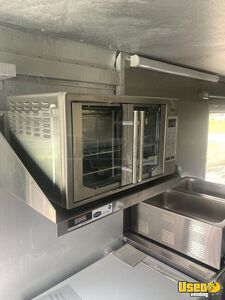 1992 P30 Step Van Kitchen Food Truck All-purpose Food Truck Refrigerator Michigan Diesel Engine for Sale