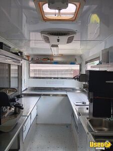 1992 P30 Stepvan Coffee Truck Coffee & Beverage Truck Diamond Plated Aluminum Flooring Texas Gas Engine for Sale