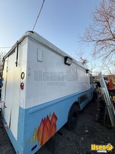 1992 P30 Taco Food Truck Concession Window Illinois Diesel Engine for Sale