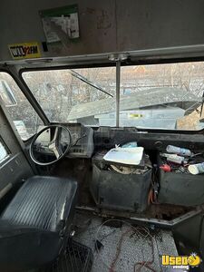 1992 P30 Taco Food Truck Exhaust Hood Illinois Diesel Engine for Sale