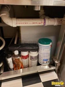 1992 P30 Van Ice Cream Truck Water Tank Minnesota Gas Engine for Sale