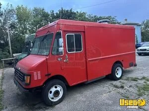 1992 P32 All-purpose Food Truck Concession Window Ohio Gas Engine for Sale