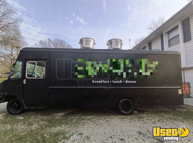 1992 P32 All-purpose Food Truck Kansas Gas Engine for Sale