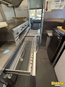 1992 P32 All-purpose Food Truck Refrigerator Kansas Gas Engine for Sale