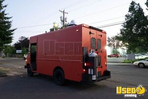 1992 P35 All-purpose Food Truck Exterior Customer Counter Oregon Diesel Engine for Sale
