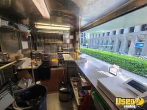 1992 Step Van Kitchen Food Truck All-purpose Food Truck Concession Window British Columbia Diesel Engine for Sale