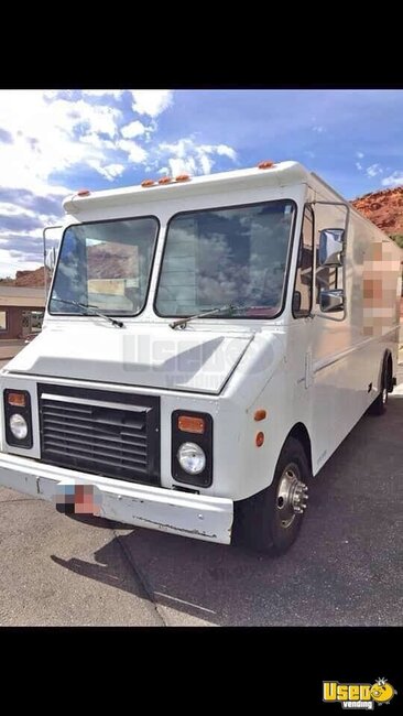 1992 Step Van Kitchen Food Truck All-purpose Food Truck Utah Gas Engine for Sale