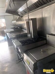 1993 Chasis Kitchen Food Truck All-purpose Food Truck Stainless Steel Wall Covers Colorado Diesel Engine for Sale